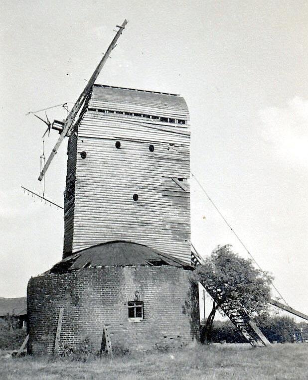 Toot Hill windmill circa 1920’s