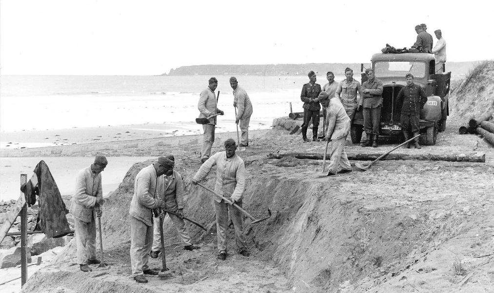 i. Slave labour working on the island’s defences